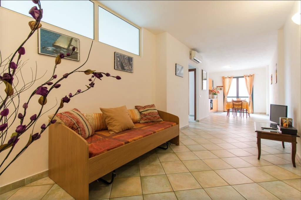 Residenza Maria Antonia - Private Apartment Orosei Exterior photo
