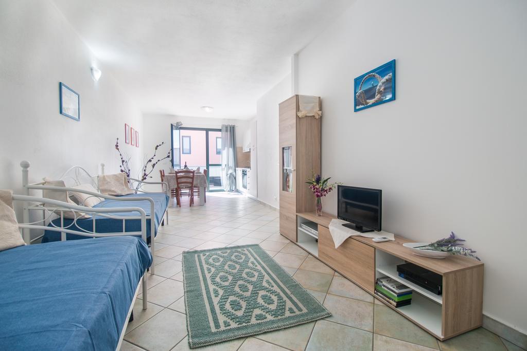 Residenza Maria Antonia - Private Apartment Orosei Exterior photo